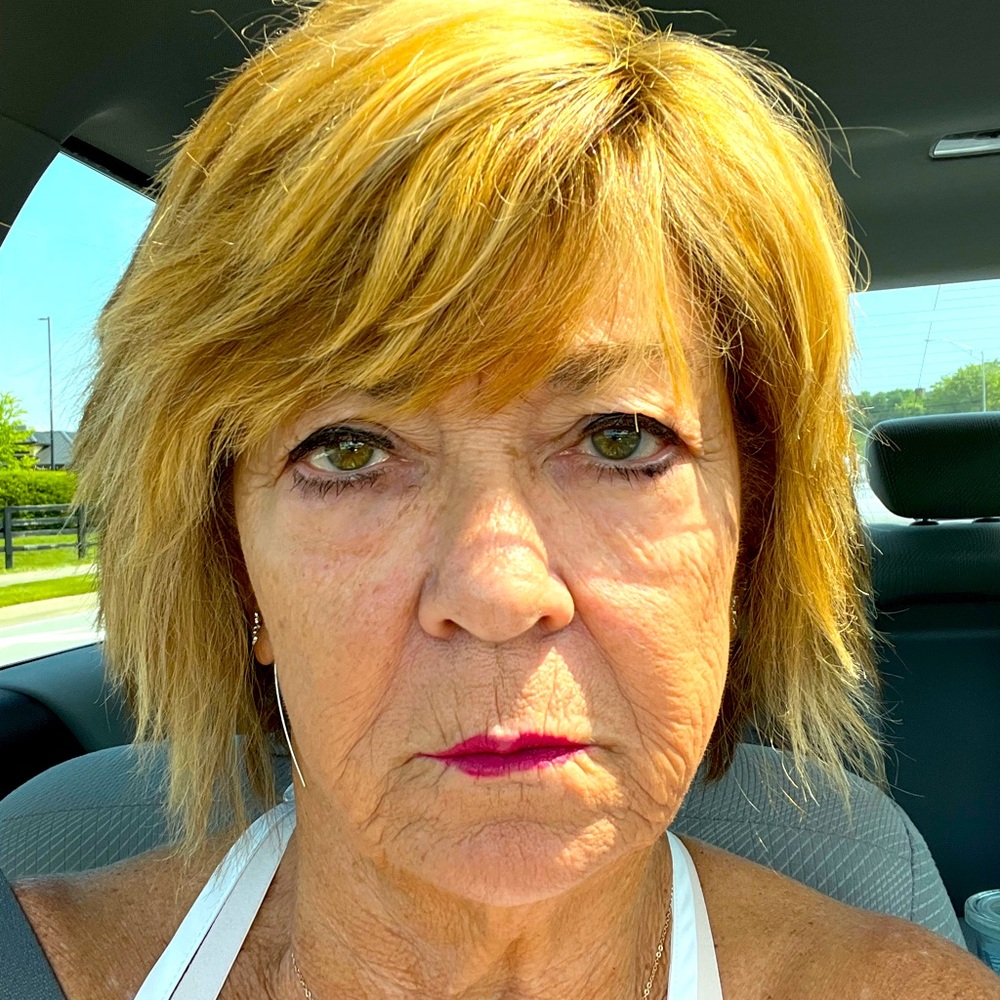 Meet your Posher, Peggy